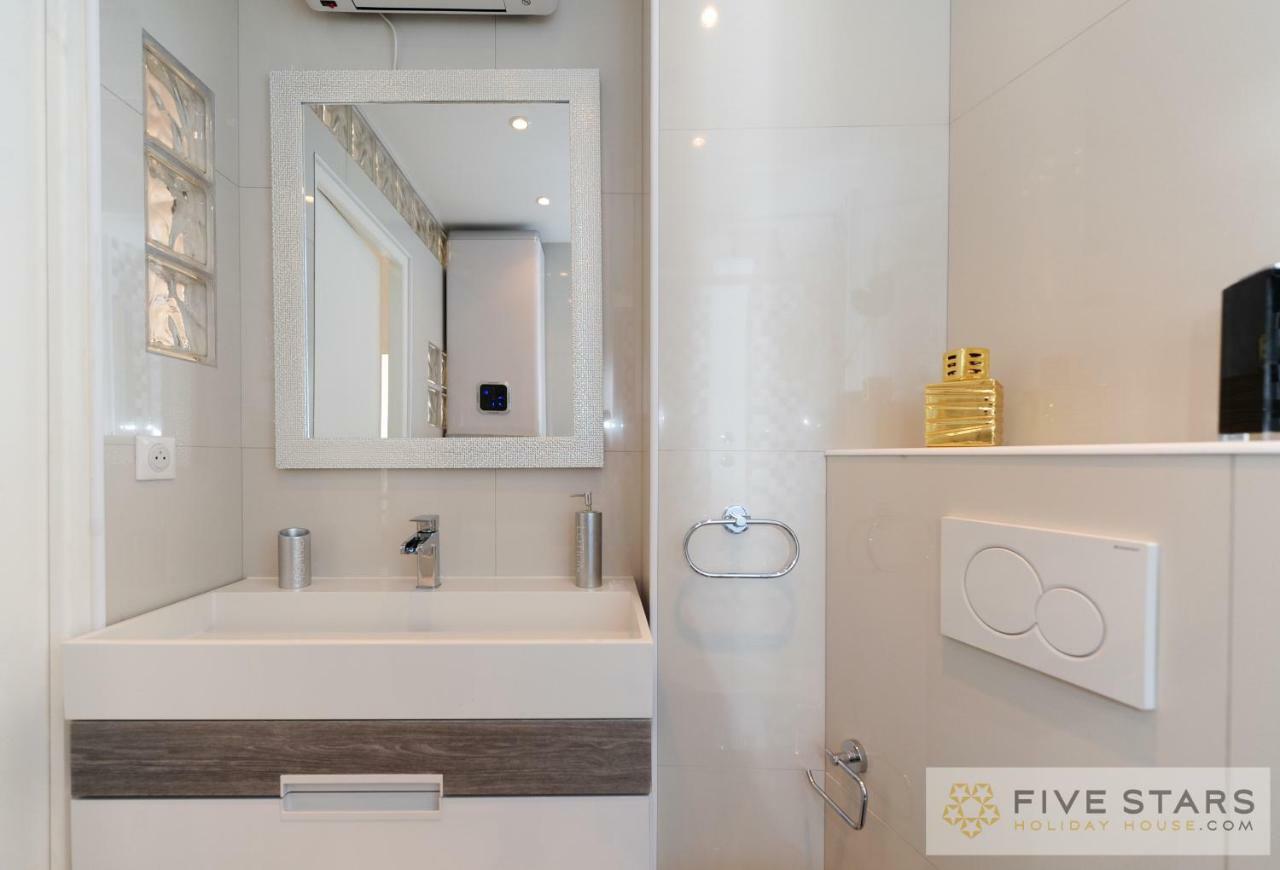 Mini Suite Bijou - Five Stars Holiday House Ница Екстериор снимка